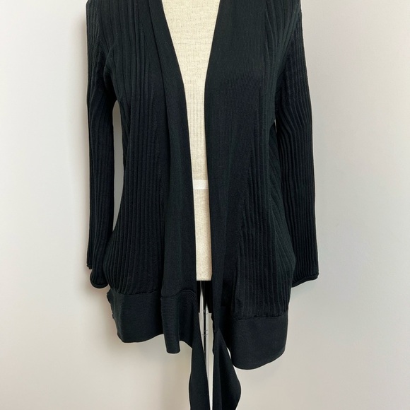 DVF Black Silk Wrap V-Neck Blouse size P - Picture 3 of 8